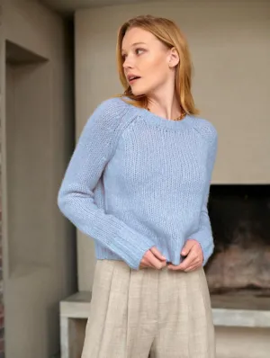 White   Warren - Lofty Cashmere Silk Shrunken Sweatshirt in Light Blue Marl